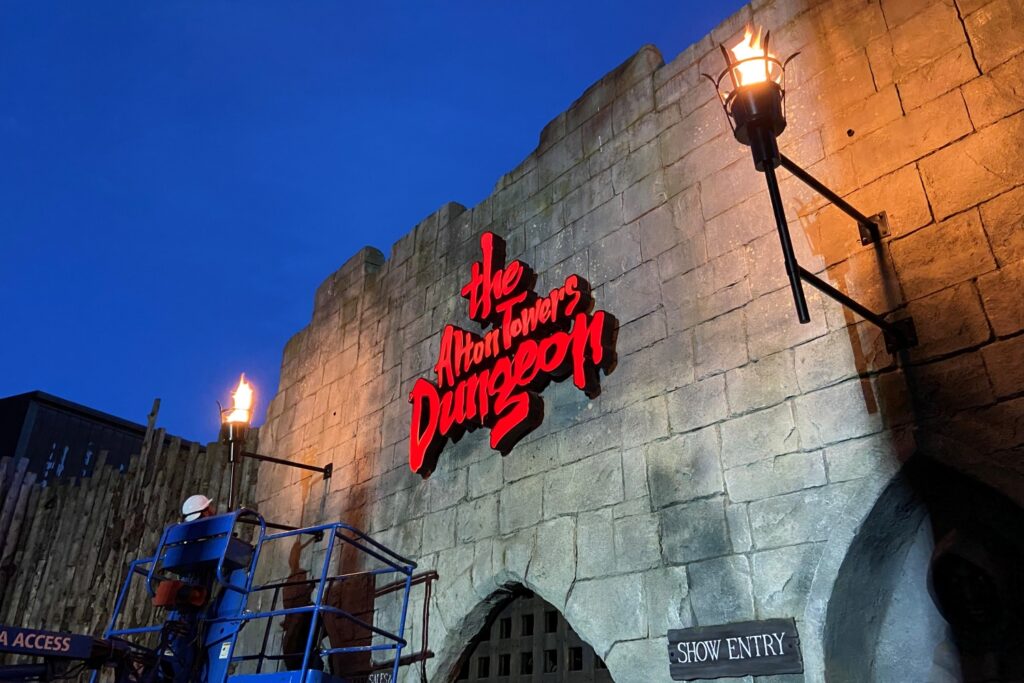 Backstage Technologies were delighted to be asked by Alton Towers to supply and install a pair of flaming torches for the Alton Dungeon attraction.